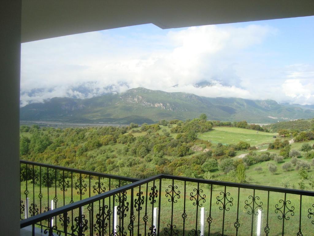 Arsenis Hotel