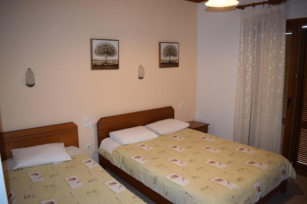 Hotel Arsenis 3*