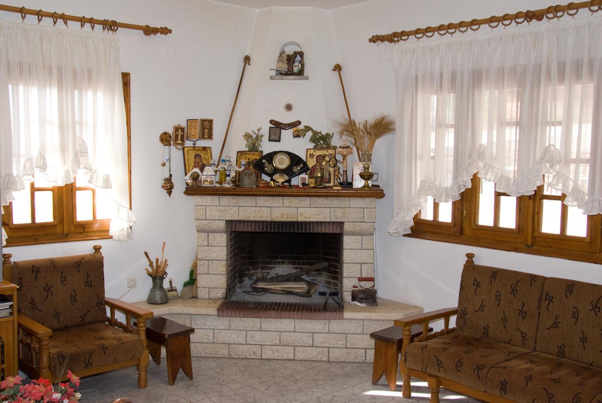 Hotel Arsenis 3*