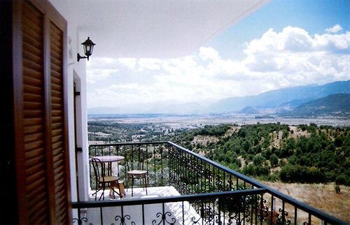 Hotel Arsenis